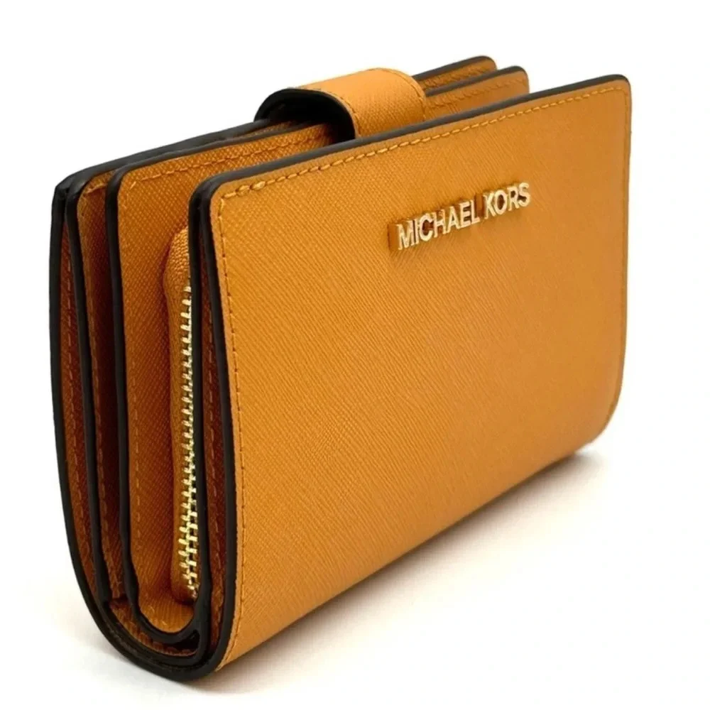 Michael Kors Medium Bifold Zip Chain Wallet Cider
